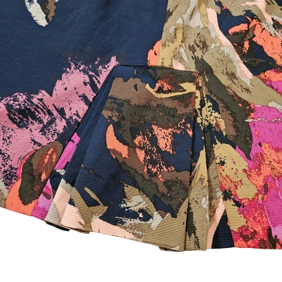 Trina Turk "Miki" Print Pencil Skirt, Size 0 - Picture 6 of 8